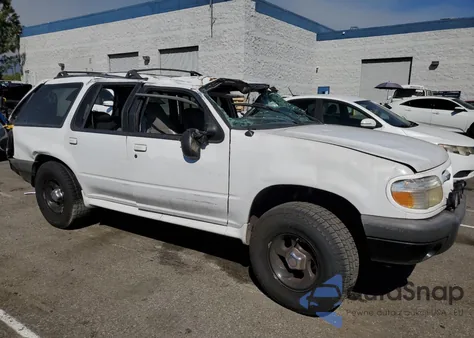 1999 Ford Explorer из США, поврежденный, VIN 1FMZU32P0XUC90262